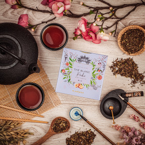 Organic White Tea Peach – Delicate Metal Cube